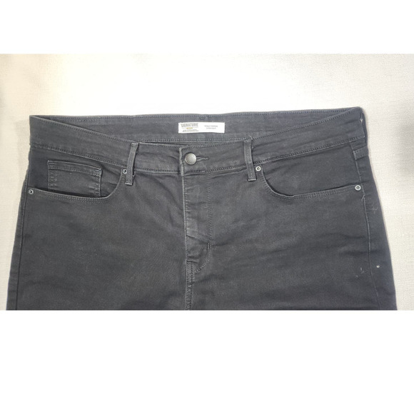 signature by Levi's Strauss W34 L32 totally shaping straight - Picture 3 of 8